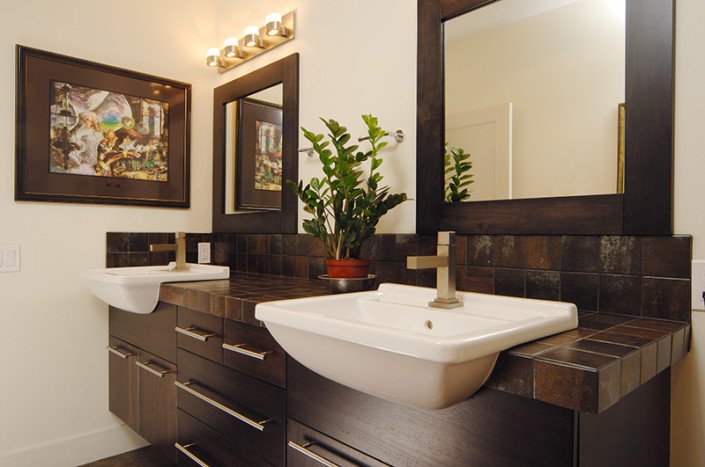 Bathroom Sinks and Mirrors